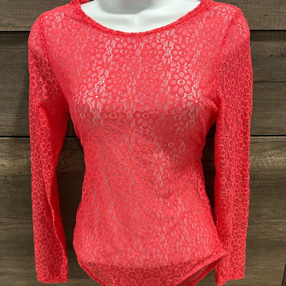 Women's Red/Pink Lace Top - Picture 3 of 4